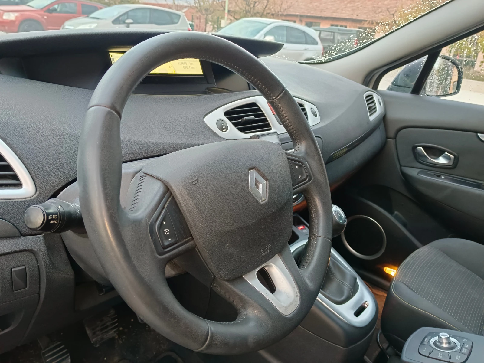 Renault Scenic 1.5dci.110k.c. - изображение 8