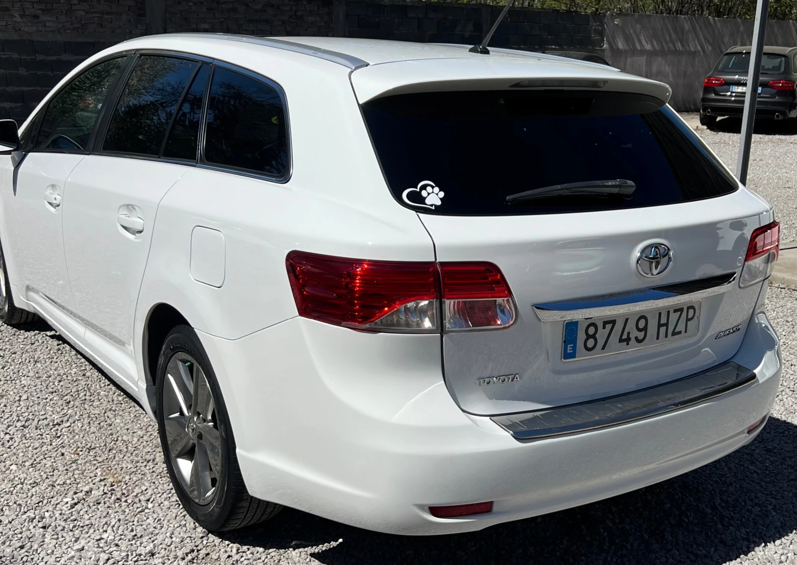 Toyota Avensis 2.2D4D FACE NAV - изображение 4