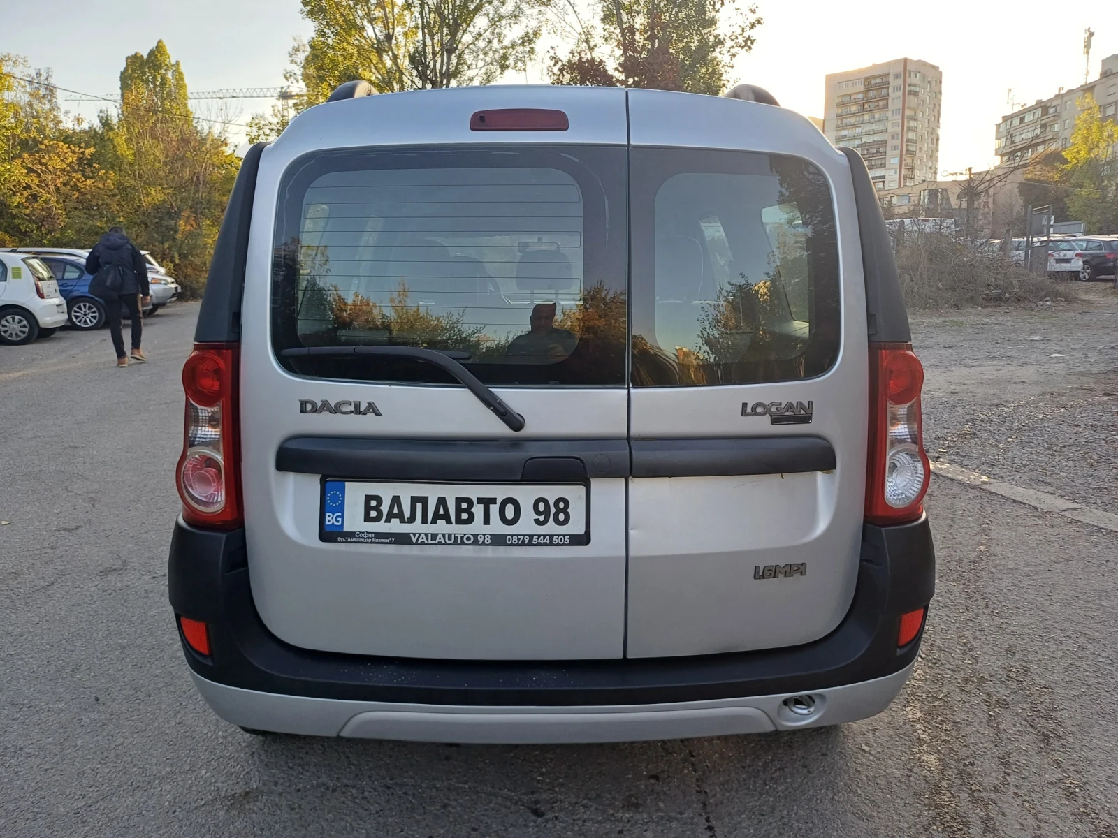 Dacia Logan 1.6i с газ - изображение 6