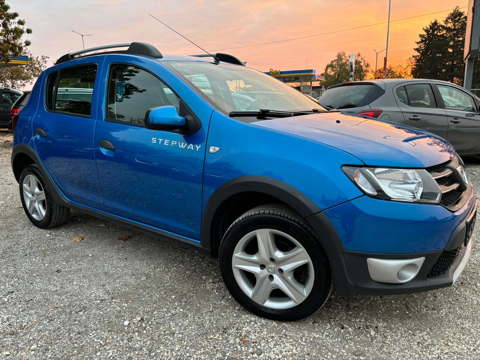 Dacia Sandero 2015+ 1.5DCI+ STEPWAY+ НАВИ+ КАТО НОВА - изображение 3