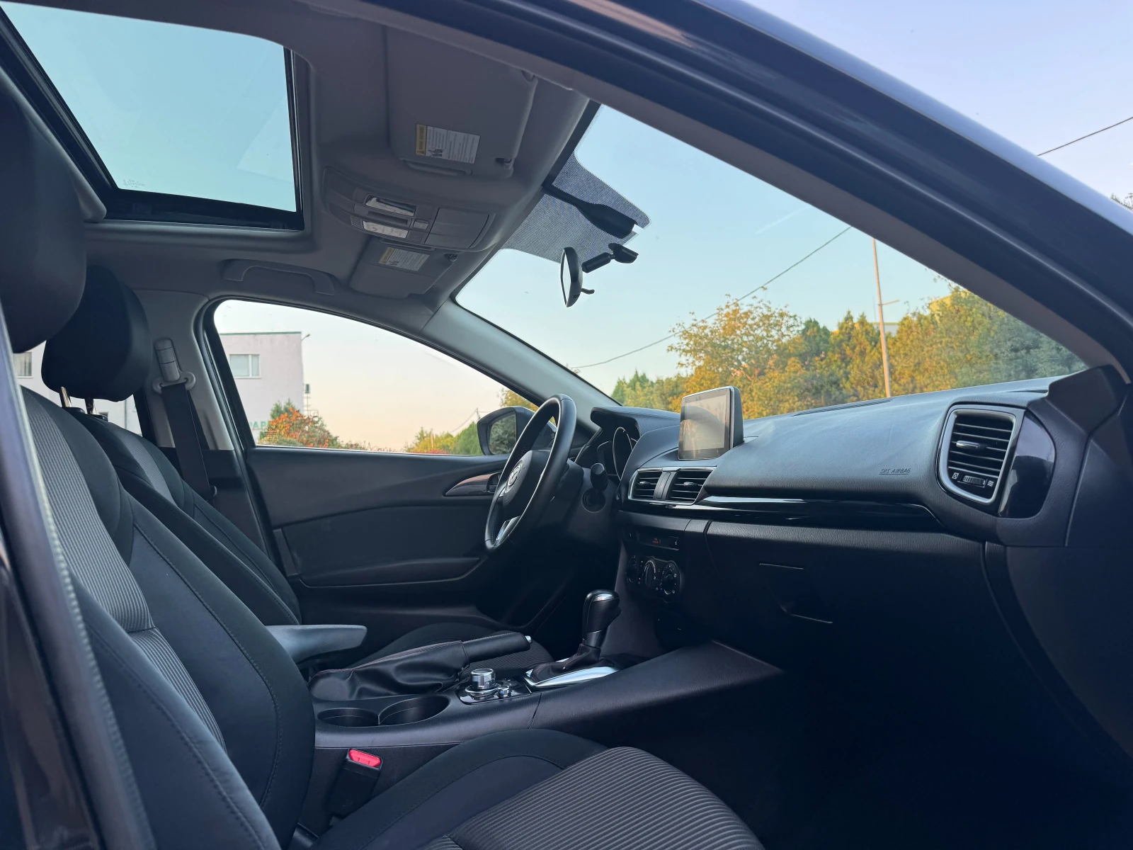 Mazda 3  - изображение 8
