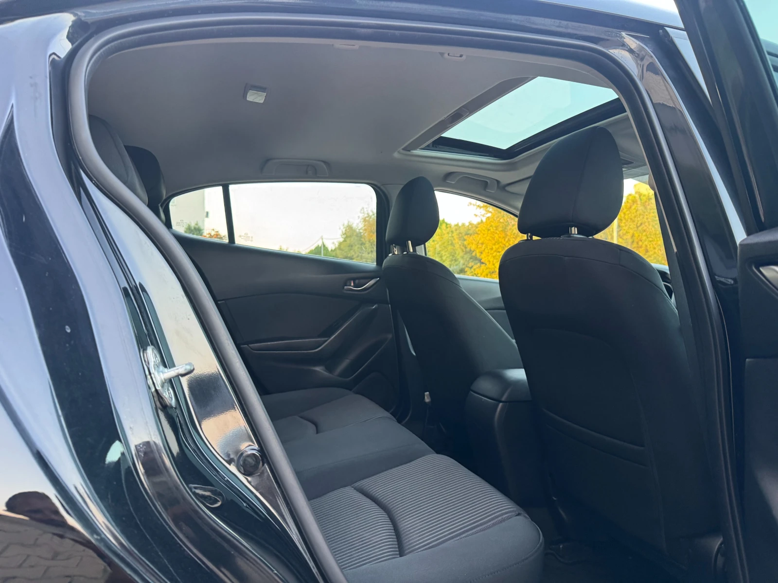 Mazda 3  - изображение 7