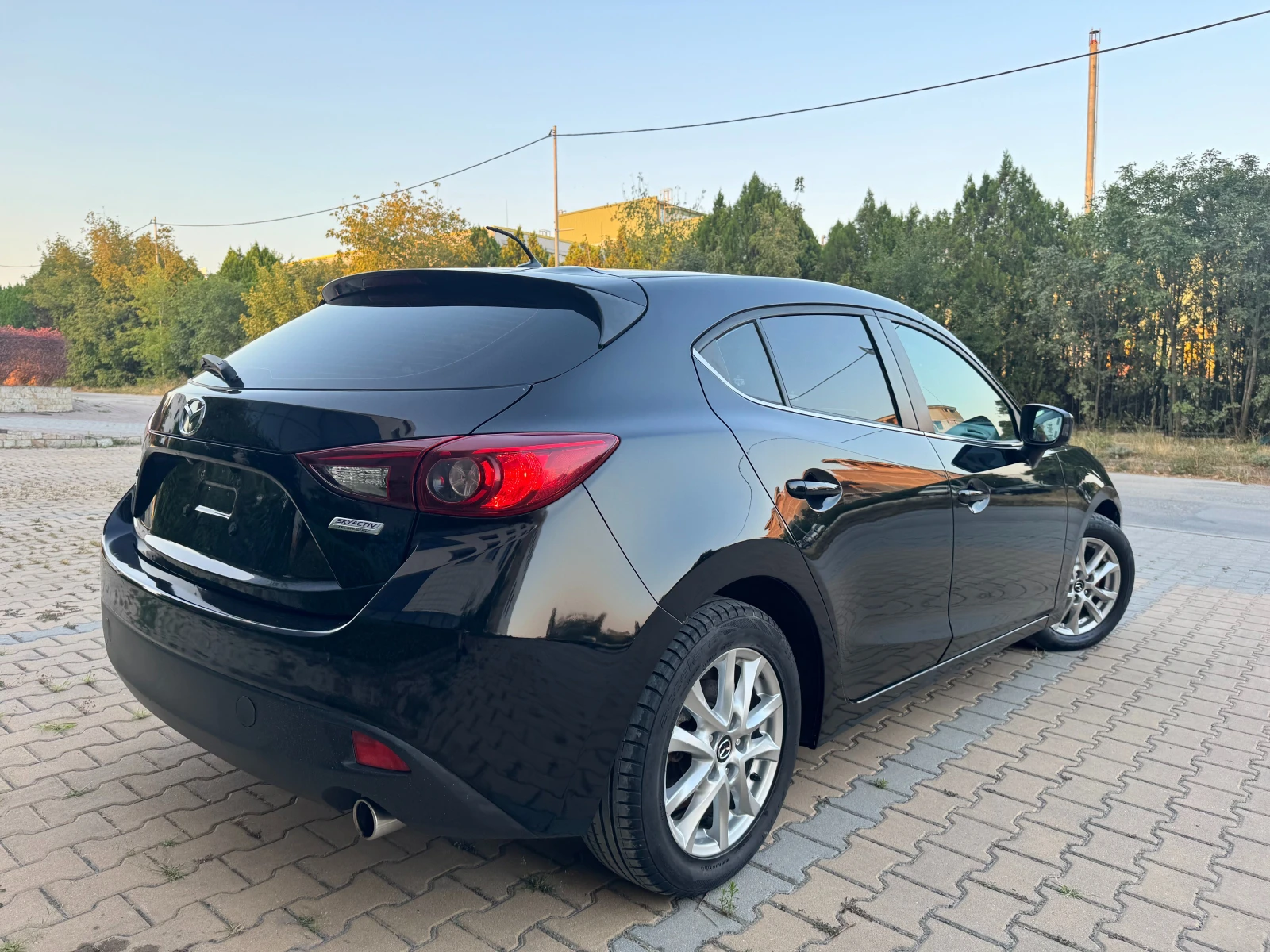 Mazda 3  - изображение 3