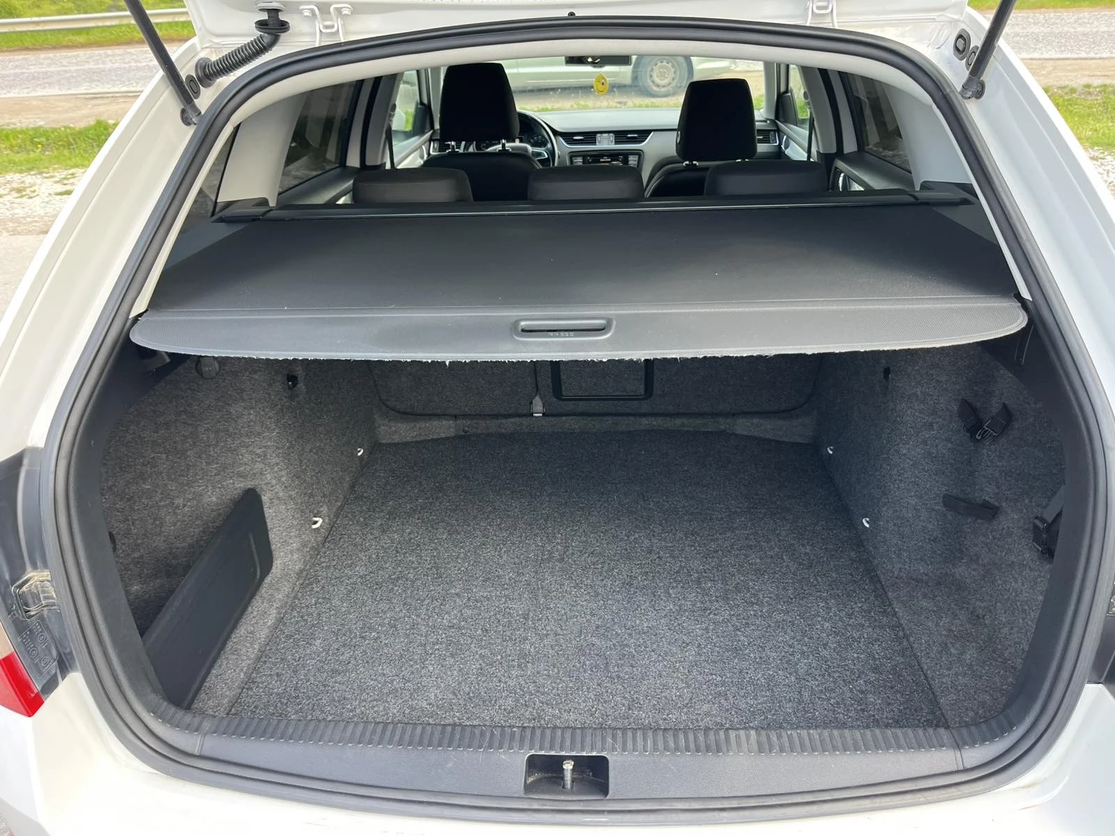 Skoda Octavia 1.6TDI 110кс. EURO 6B КЛИМАТРОНИК АВТОПИЛОT ИТАЛИЯ, снимка 15 - Автомобили и джипове - 52485441