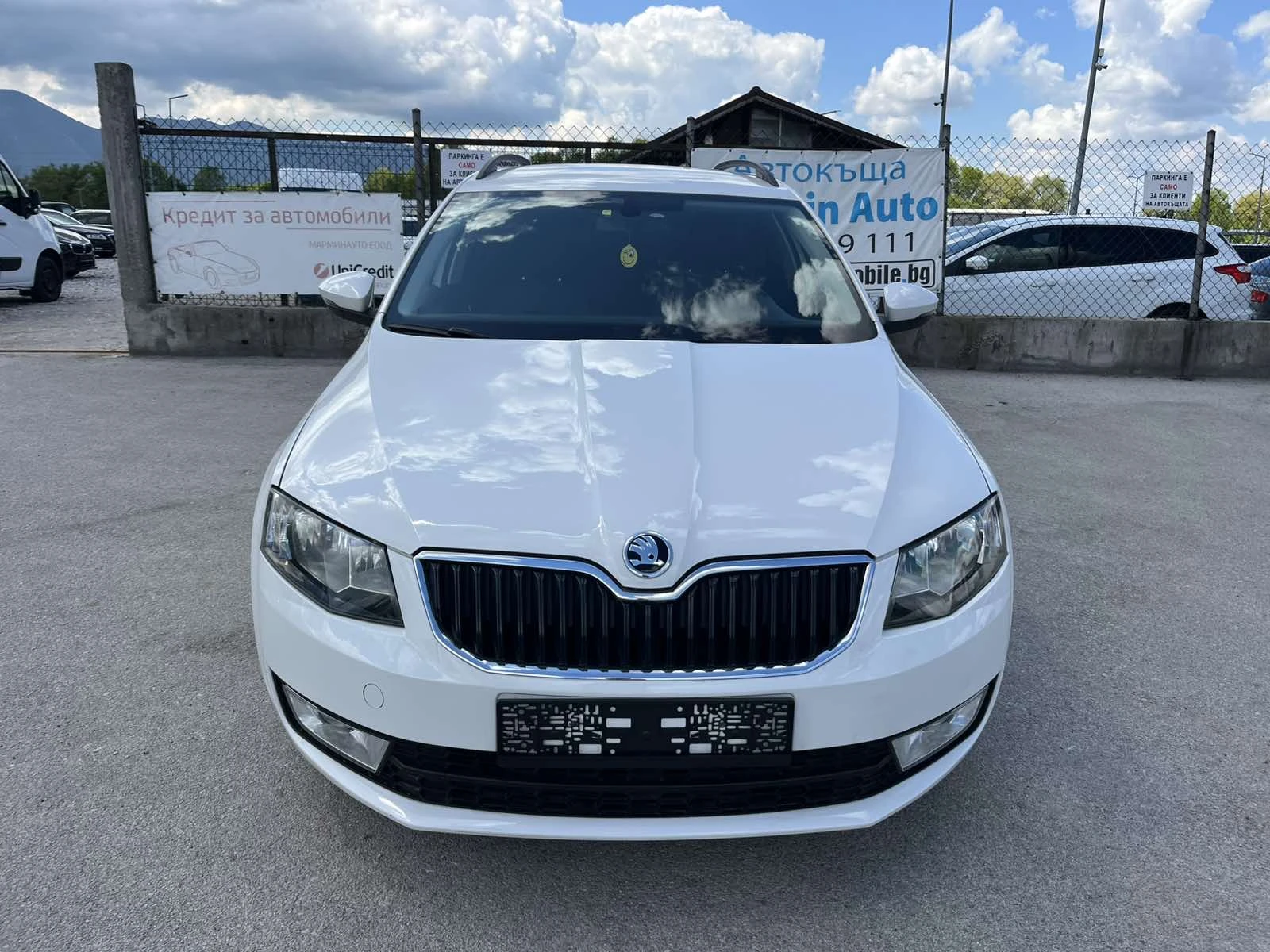 Skoda Octavia 1.6TDI 110кс. EURO 6B КЛИМАТРОНИК АВТОПИЛОT ИТАЛИЯ, снимка 2 - Автомобили и джипове - 52485441