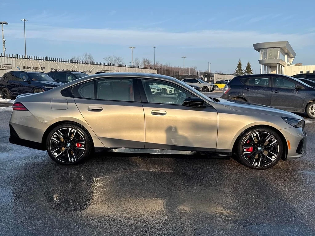 BMW i5 * M60 xDrive * CARFAX * ��� ������������ ������ | Mobile.bg � ����������� 11