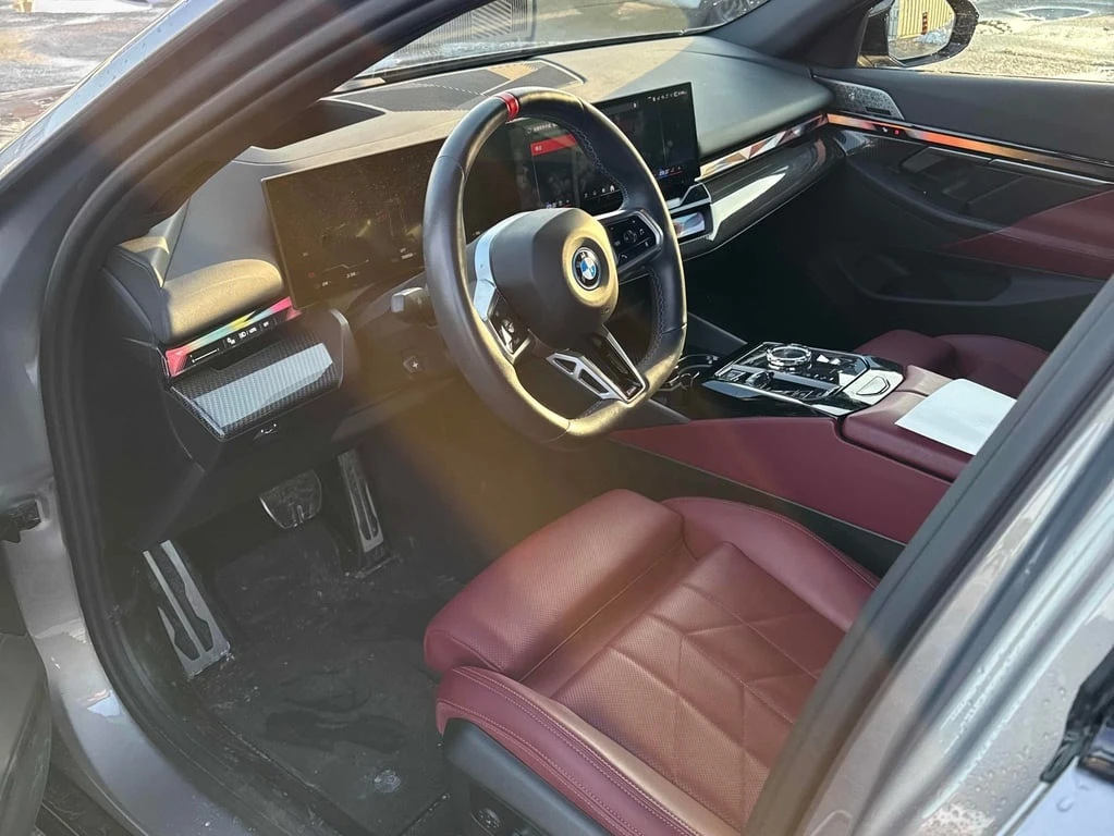 BMW i5 * M60 xDrive * CARFAX * ��� ������������ ������ | Mobile.bg � ����������� 13