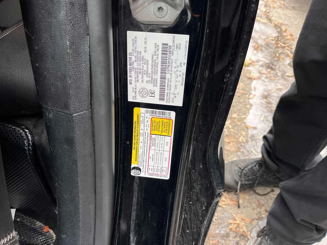 Ford Mustang * EcoBoost * CARFAX *  - изображение 10