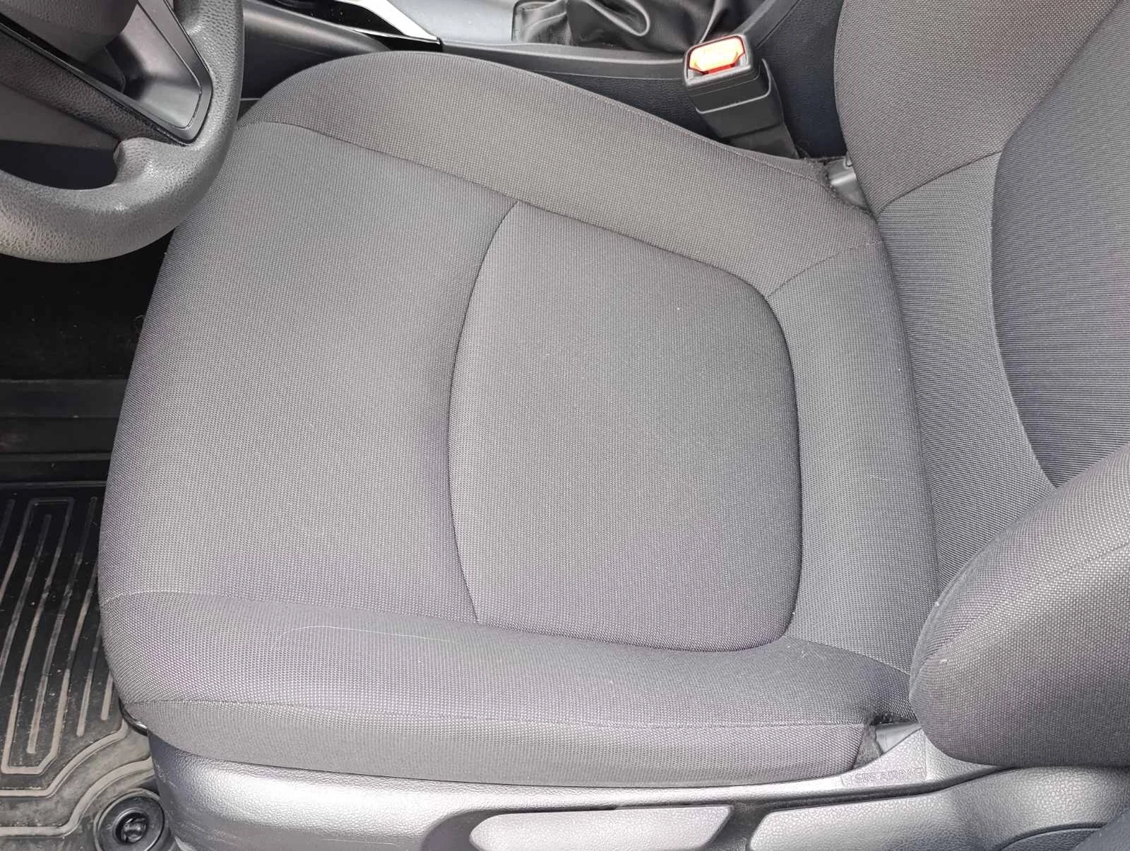 Toyota Corolla, снимка 14 - Автомобили и джипове - 53937917