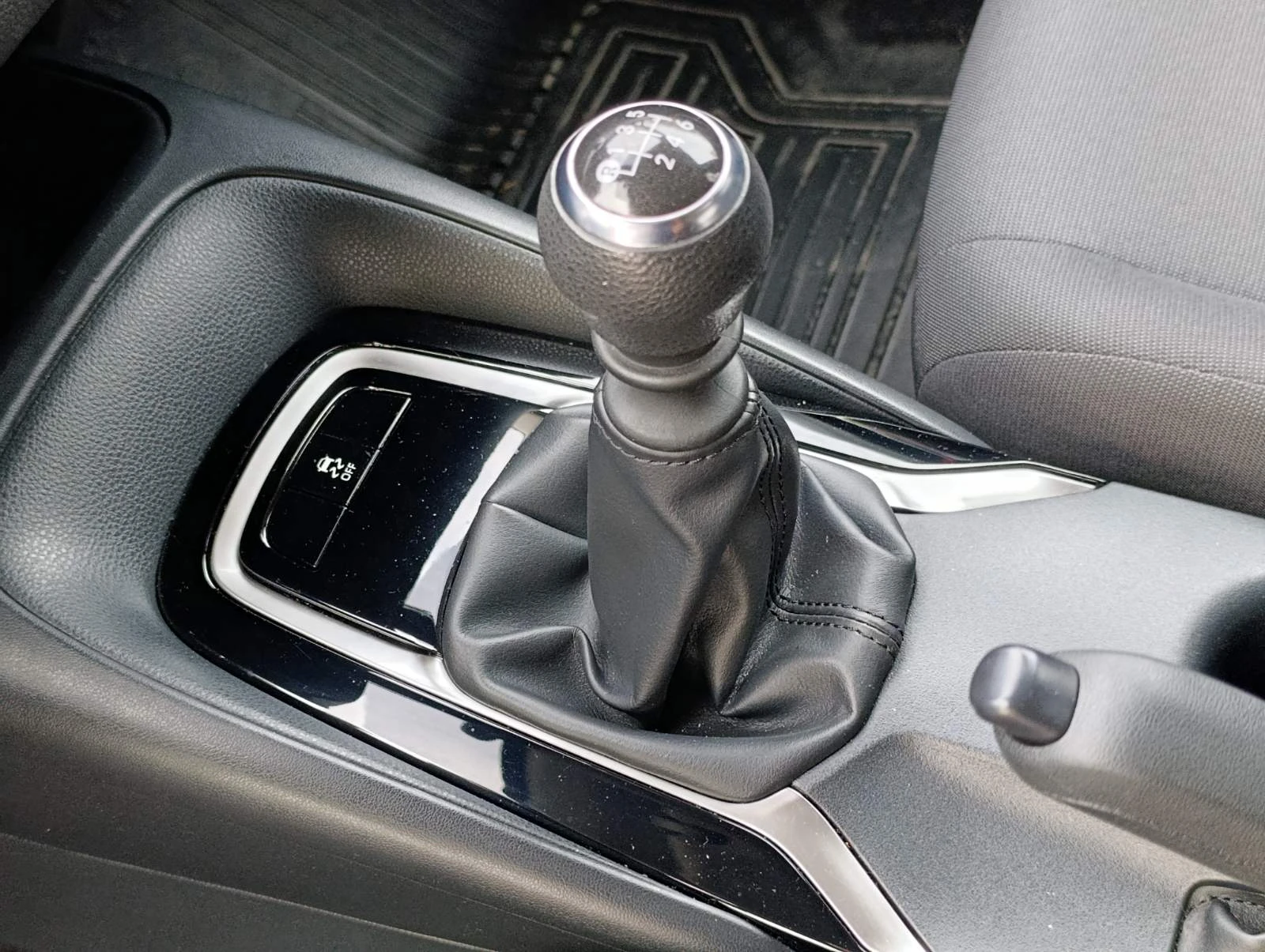 Toyota Corolla, снимка 10 - Автомобили и джипове - 53937917