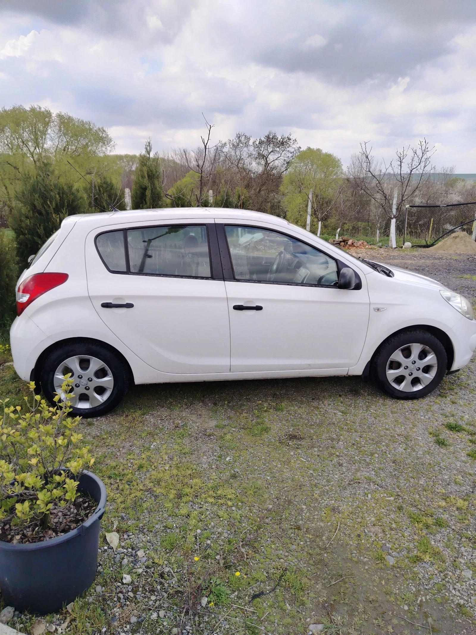 Hyundai I20 1.2 Газ, купуван от България, снимка 4 - Автомобили и джипове - 54088004