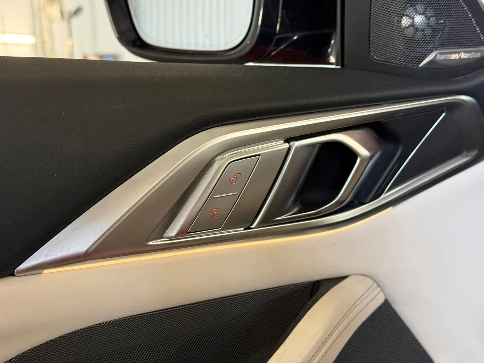 BMW M4 COMPETITION/xDRIVE/510HP/CABRIO/LASER/H&K/360/384z, снимка 14 - Автомобили и джипове - 54407836