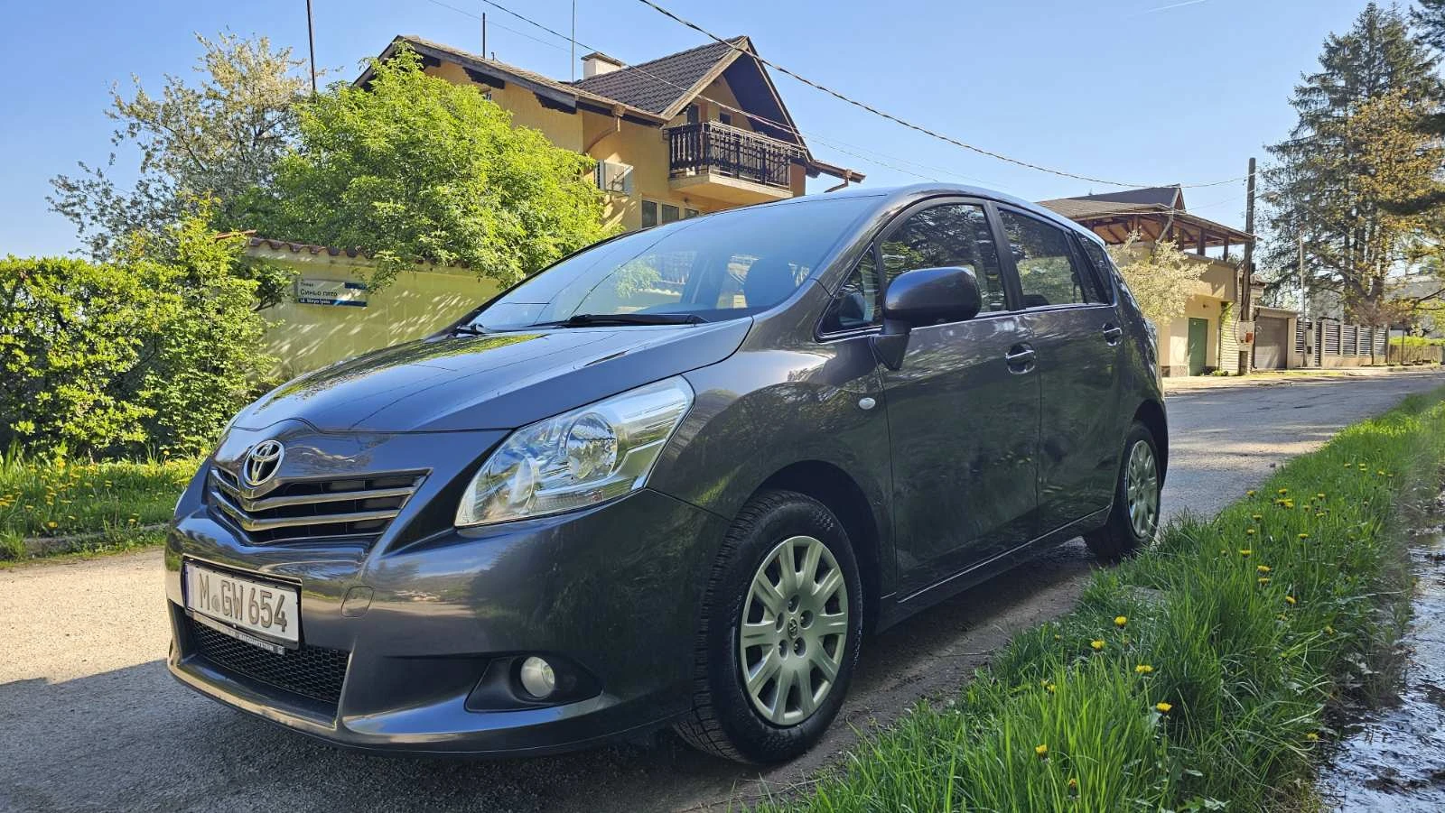 Toyota Verso 1.8