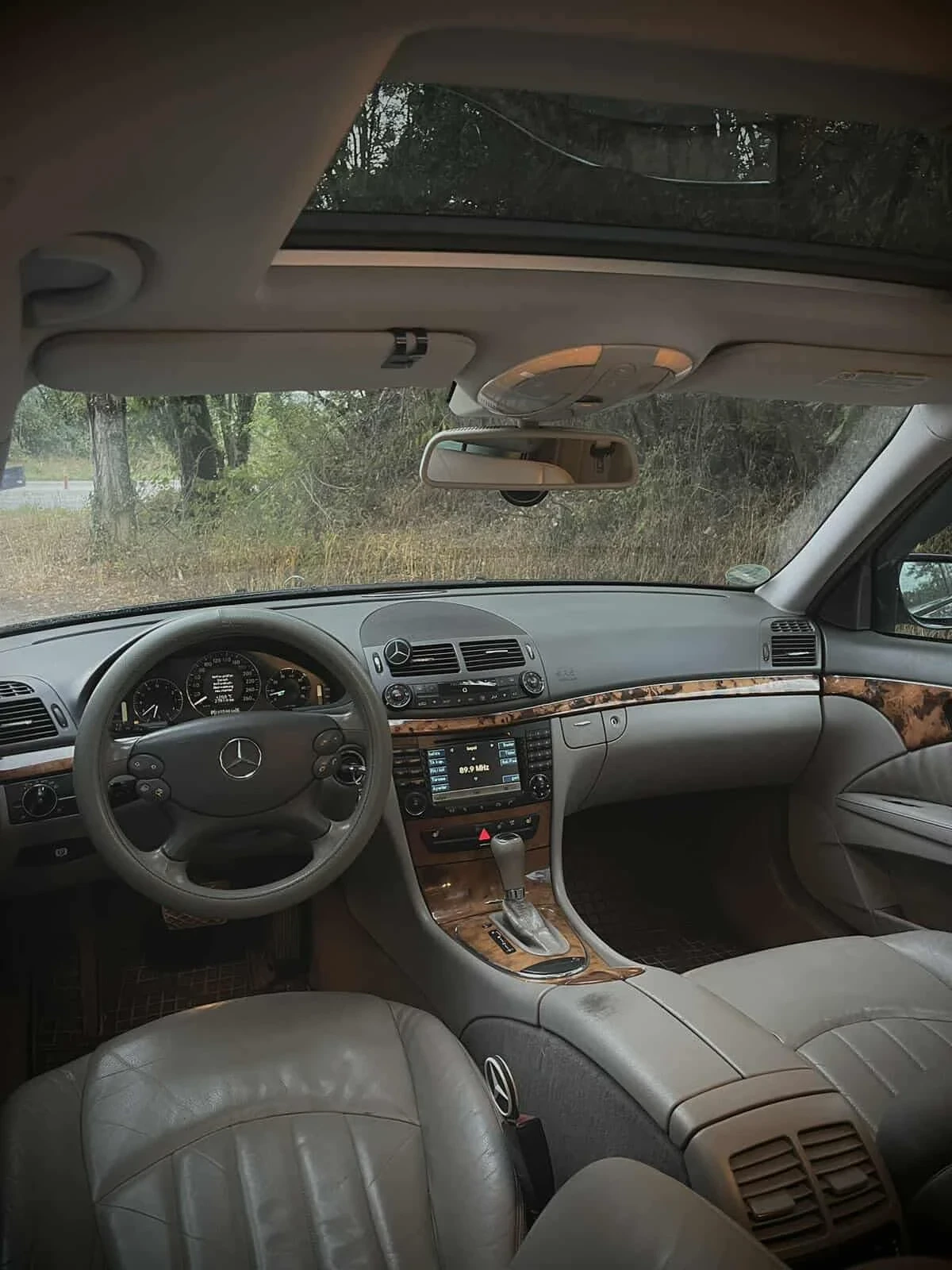 Mercedes-Benz E 350 3.5, снимка 3 - Автомобили и джипове - 54503136