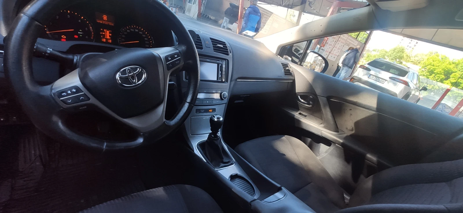 Toyota Avensis, снимка 3 - Автомобили и джипове - 54597026