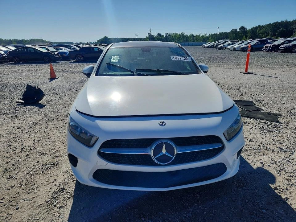 Mercedes-Benz A 220, снимка 5 - Автомобили и джипове - 54695555