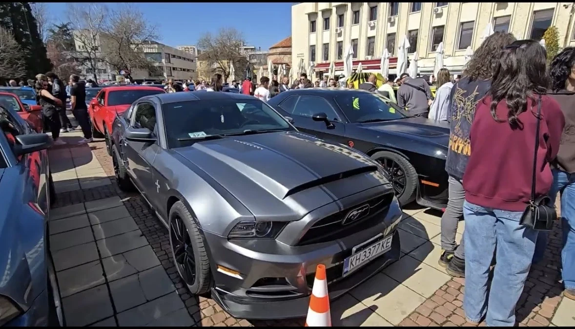 Ford Mustang, снимка 2 - Автомобили и джипове - 55231479