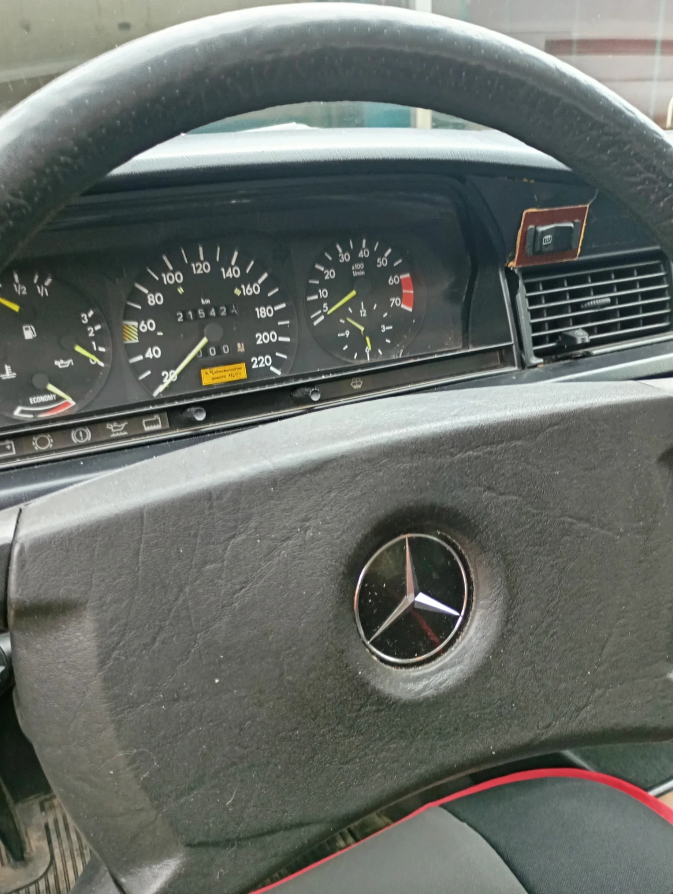 Mercedes-Benz 190 2.0 190E 122Hp, снимка 13 - Автомобили и джипове - 55343589