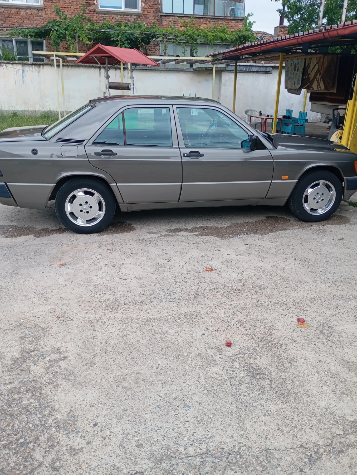 Mercedes-Benz 190 2.0 190E 122Hp, снимка 3 - Автомобили и джипове - 55343589