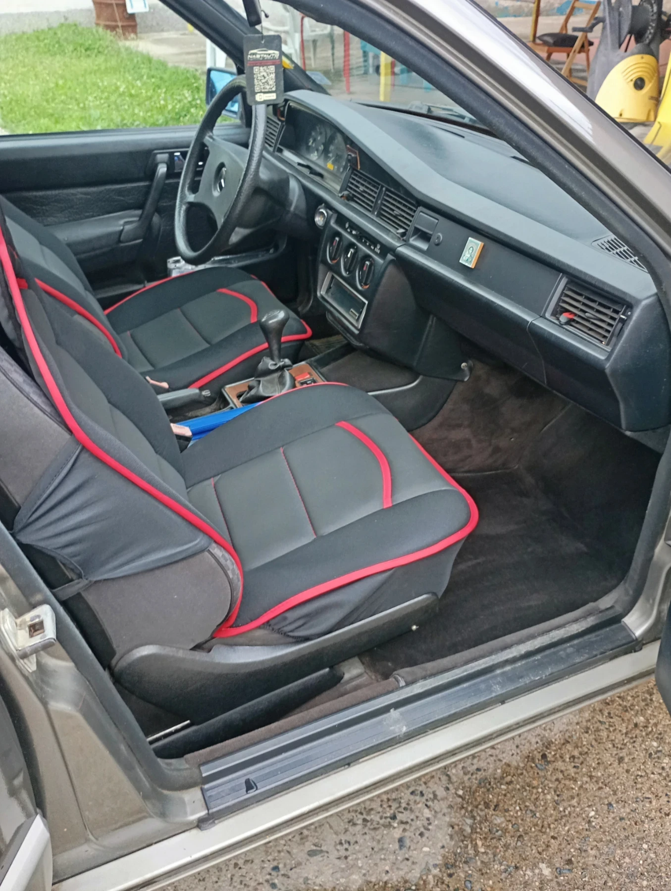 Mercedes-Benz 190 2.0 190E 122Hp, снимка 5 - Автомобили и джипове - 55343589