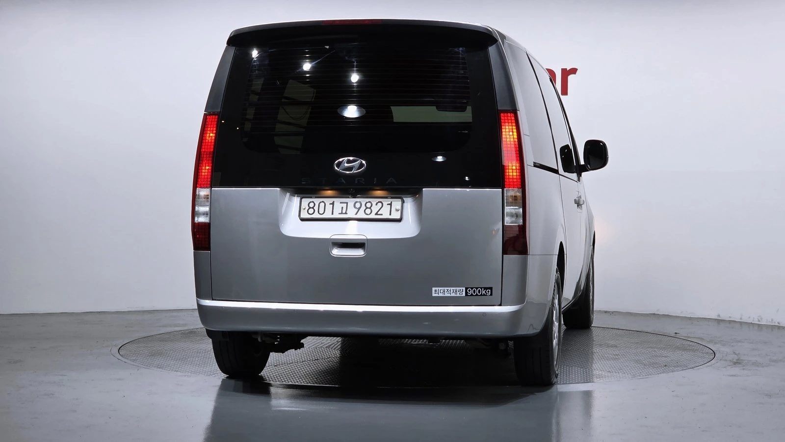 Hyundai Staria Modern* BLIND SPOT* ПОДГРЕВ ВОЛАН* КРАЙНА ЦЕНА, снимка 4 - Автомобили и джипове - 55367058