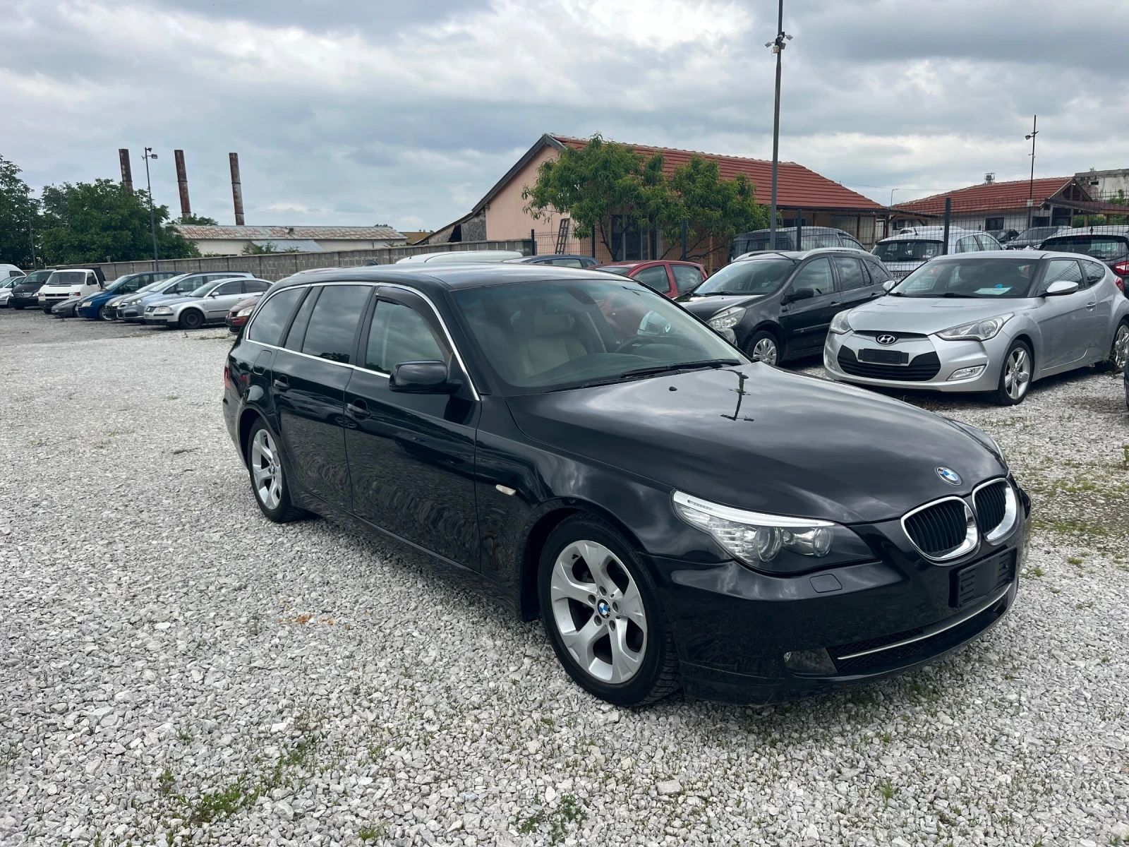 BMW 520, снимка 2 - Автомобили и джипове - 55541918