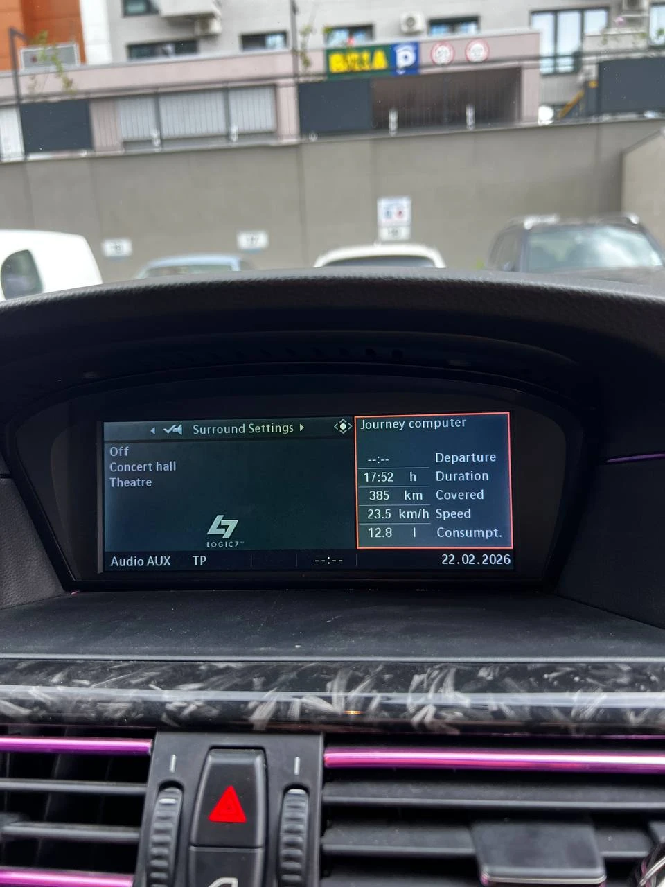 BMW 530 XD M-PACK* HUD* L7* MАСАЖ* DIST* NIGHT* PANO* , снимка 10 - Автомобили и джипове - 55658658