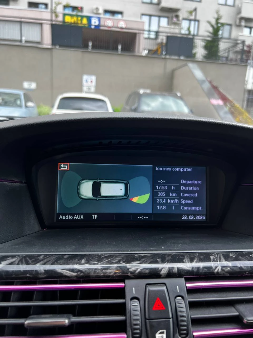 BMW 530 XD M-PACK* HUD* L7* MАСАЖ* DIST* NIGHT* PANO* , снимка 11 - Автомобили и джипове - 55658658