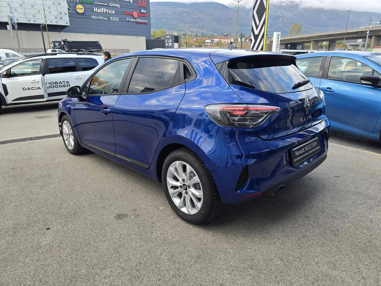 Renault Clio 1.0 TCe 100 LPG, снимка 4 - Автомобили и джипове - 56579316