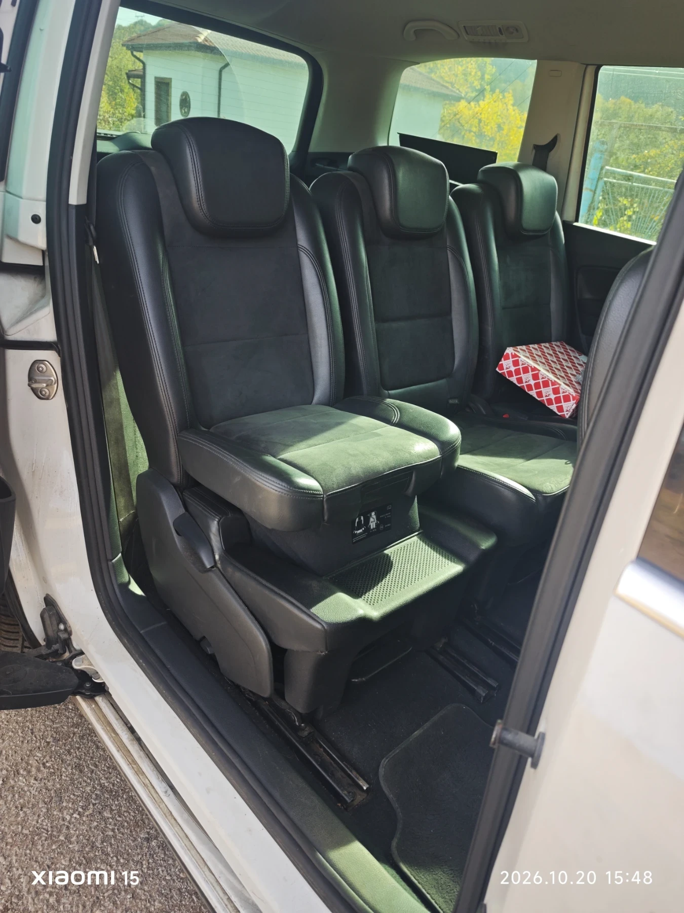 VW Sharan 2.TDI, снимка 4 - Автомобили и джипове - 56587572