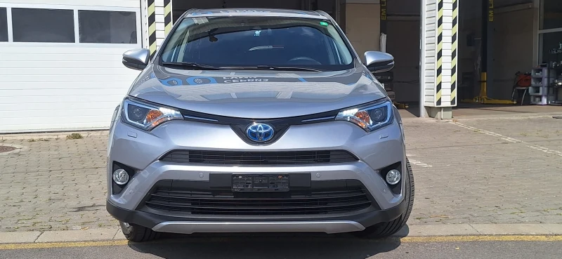 Toyota Rav4 2.5 Automat Facelift hybrid Камера, снимка 2 - Автомобили и джипове - 47042596