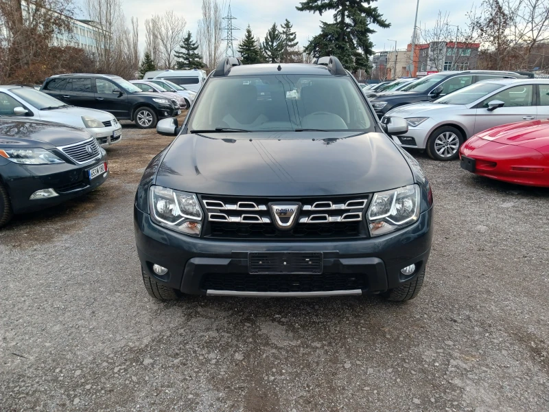 Dacia Duster 1.6= GAZ= NAVI= CAMERA= FACELIFT= , снимка 1 - Автомобили и джипове - 48348938