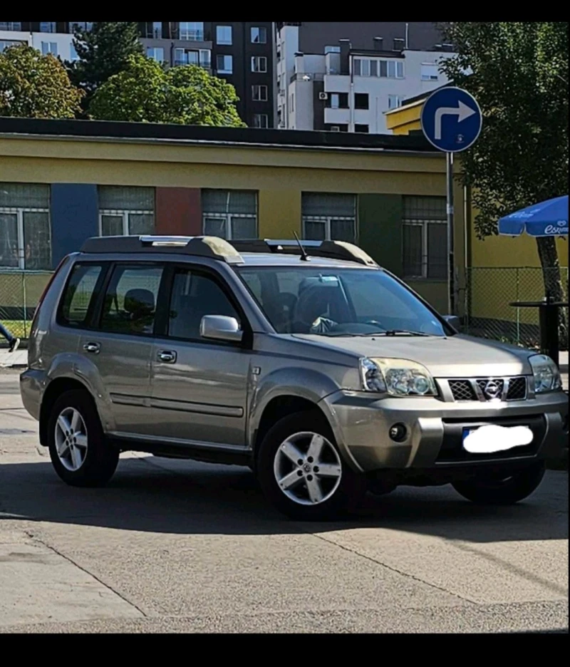 Nissan X-trail 2.0 4x4 gaz, снимка 1 - Автомобили и джипове - 48359058