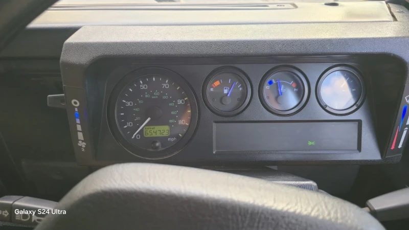 Land Rover Defender Bmw 2.5TDS , снимка 4 - Автомобили и джипове - 52044441