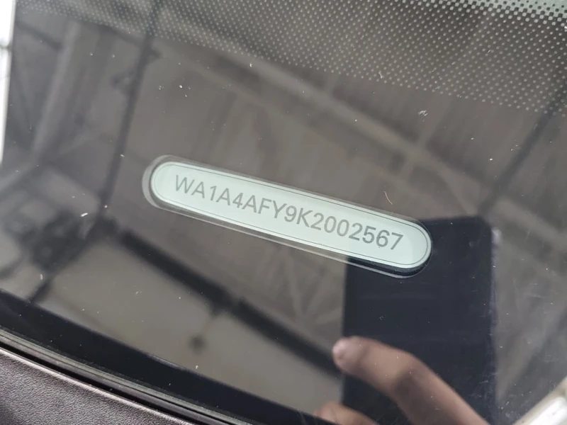 Audi SQ5 * PROGRESSIV * CARFAX * ЦЕНА ДО БГ, снимка 14 - Автомобили и джипове - 53001013