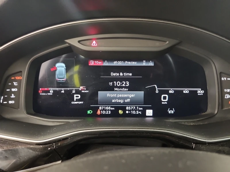 Audi Q8 * PROGRESSIV * CARFAX * БЕЗ ПЪРВОНАЧАЛНА ВНОСКА, снимка 11 - Автомобили и джипове - 53091863