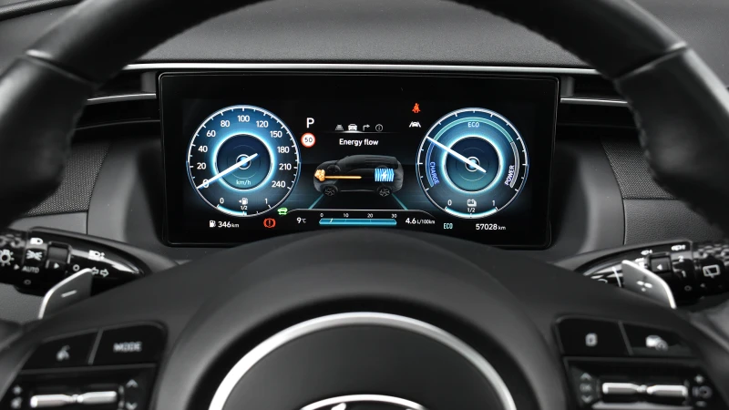 Hyundai Tucson 1.6 T-GDi PREMIUM Plug-in Hybrid 4x4 Automatic, снимка 12 - Автомобили и джипове - 53355407