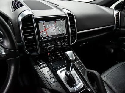 Porsche Cayenne S AWD* АвтоКредит* (ЦЕНА ДО БГ)* , снимка 16 - Автомобили и джипове - 54555525