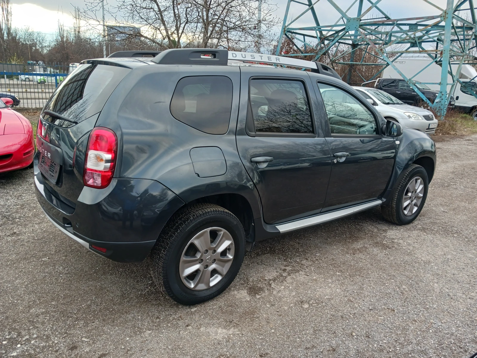 Dacia Duster 1.6= GAZ= NAVI= CAMERA= FACELIFT=  - изображение 4