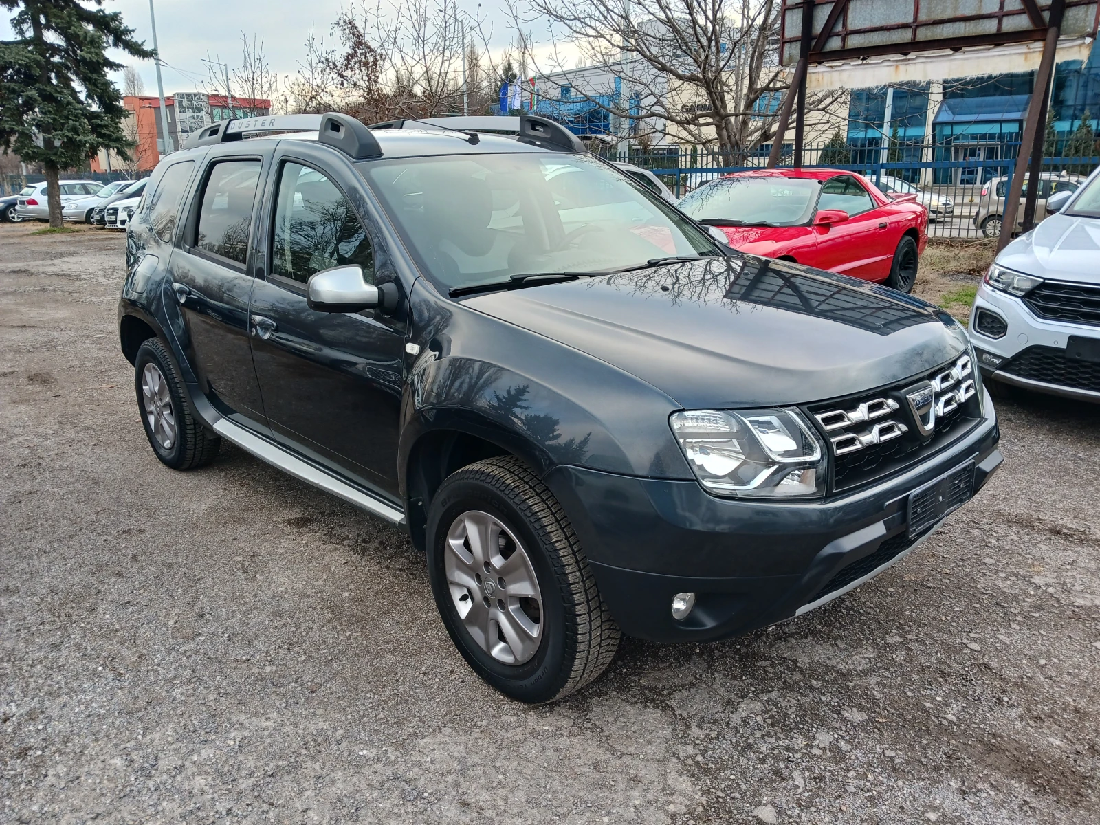 Dacia Duster 1.6= GAZ= NAVI= CAMERA= FACELIFT=  - изображение 3