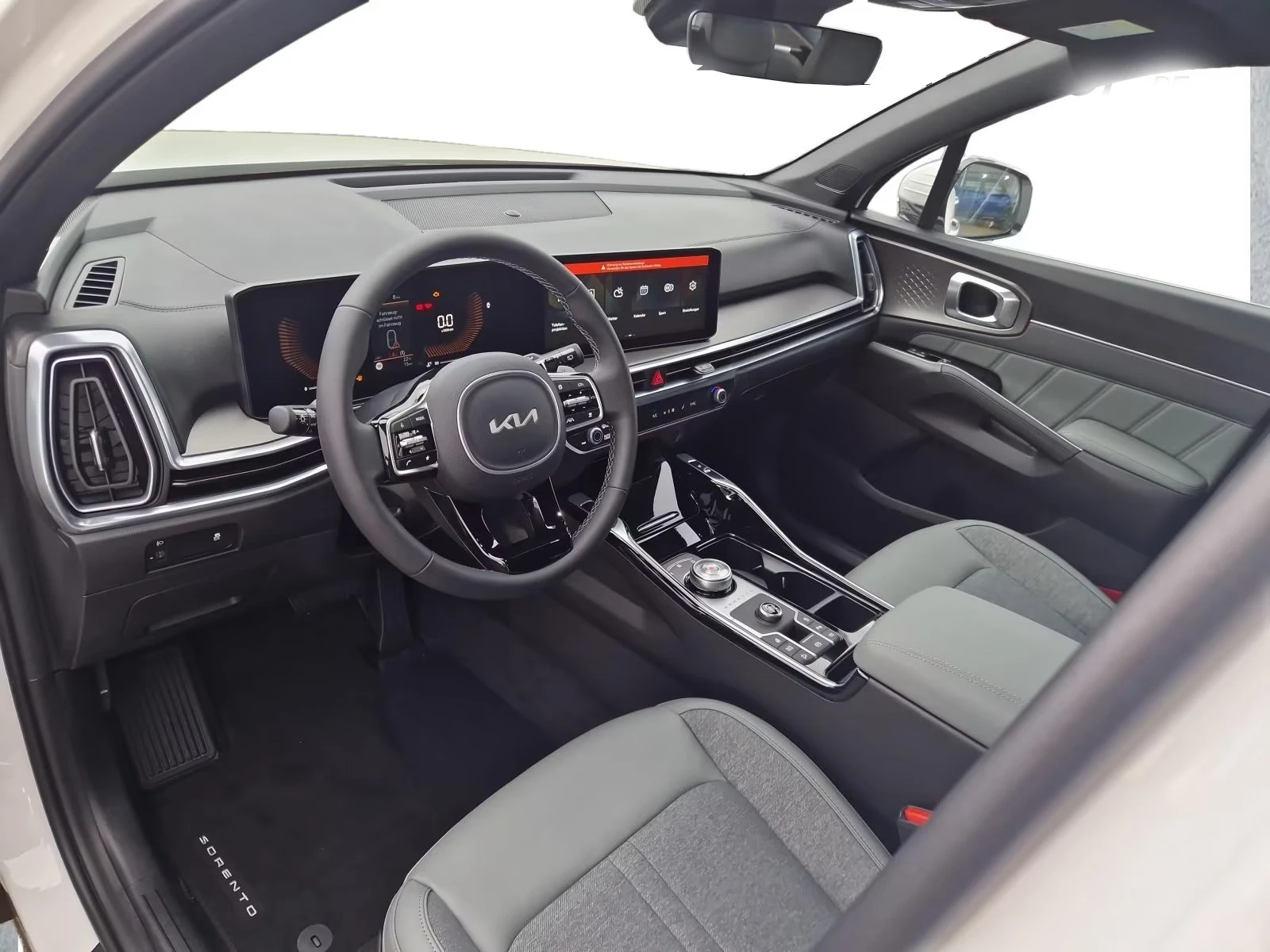 Kia Sorento НОВ!/2.2d/DCT8/193HP/2WD/VISION/LED/DR.ASS/415f - изображение 10
