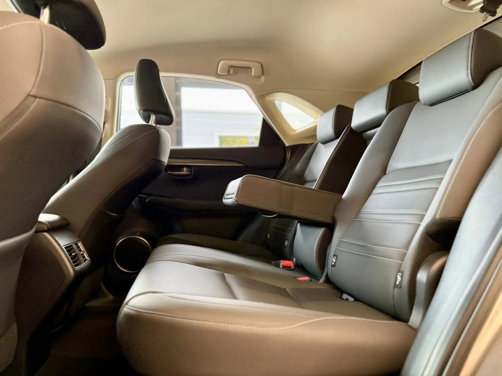 Lexus NX 300h Hybrid* Keyless* E-CVT* * *  | Mobile.bg   15