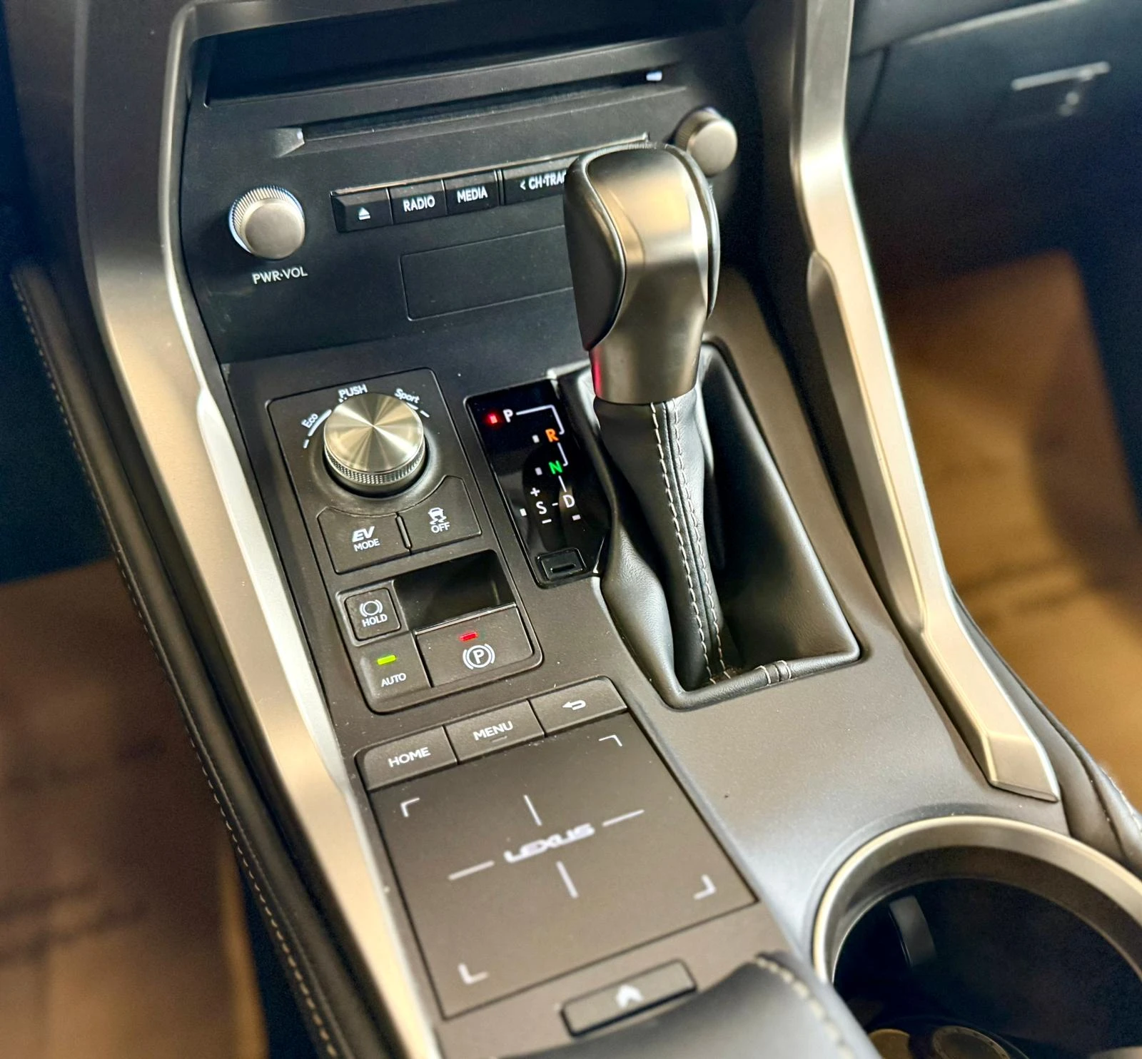 Lexus NX 300h Hybrid* Keyless* E-CVT* * *  | Mobile.bg   12