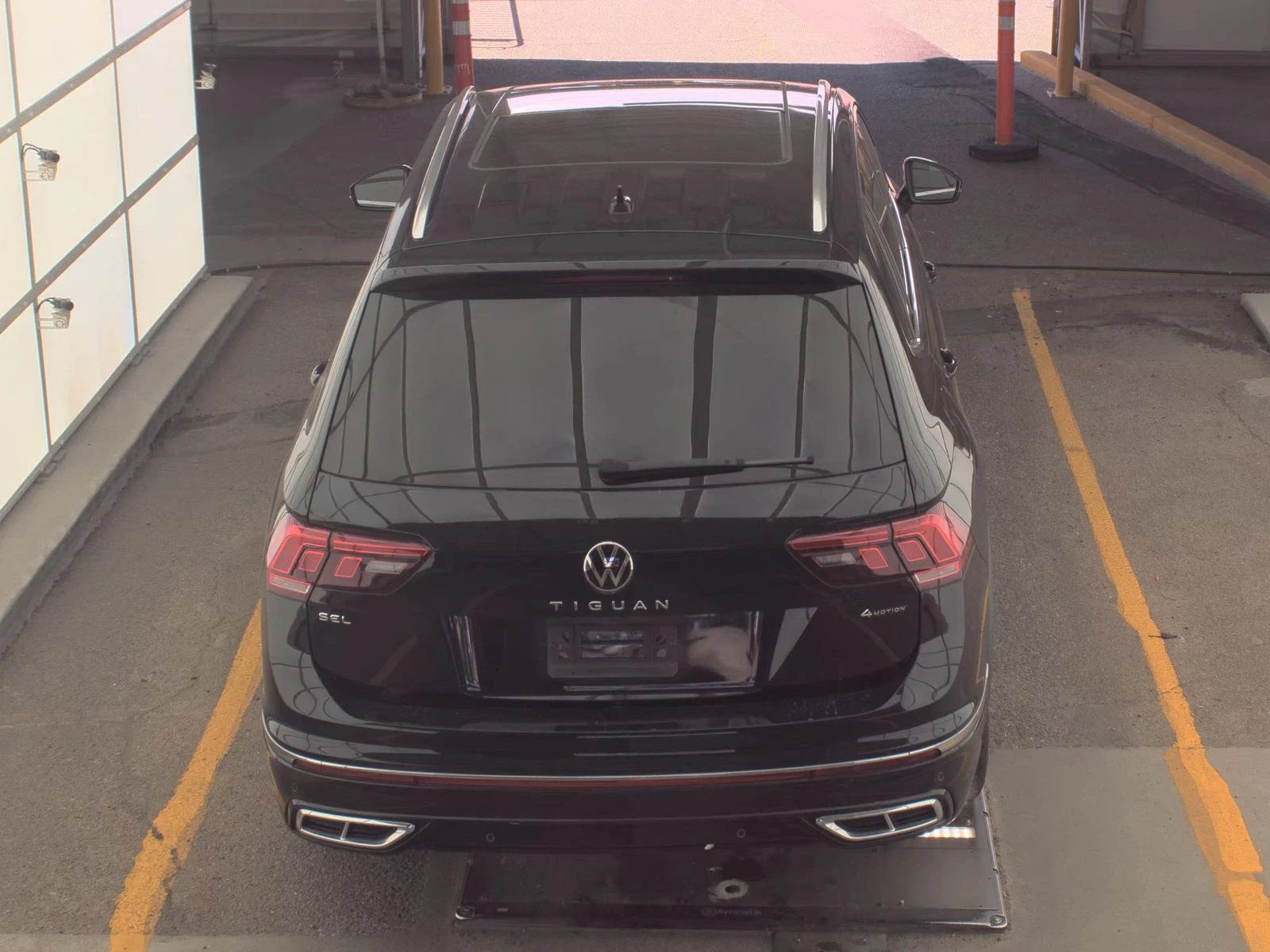 VW Tiguan SEL R-Line | Mobile.bg   6