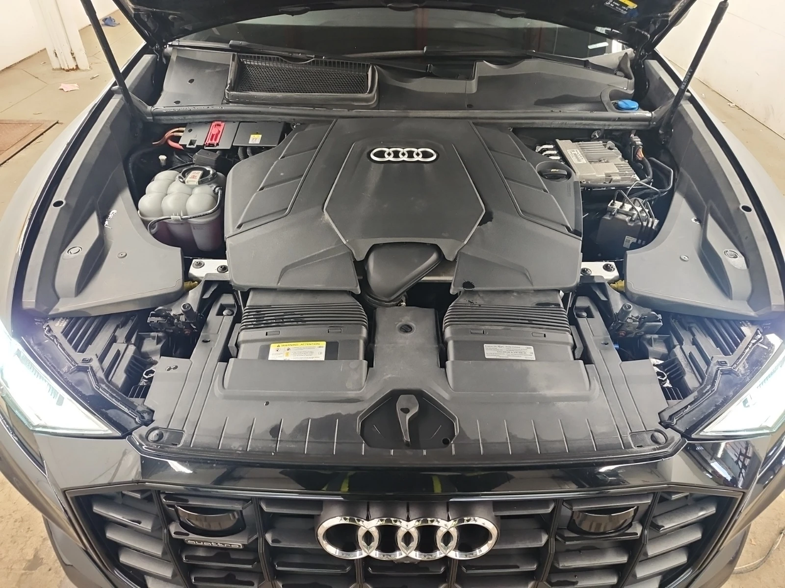 Audi Q8 * PROGRESSIV * CARFAX * БЕЗ ПЪРВОНАЧАЛНА ВНОСКА - изображение 7