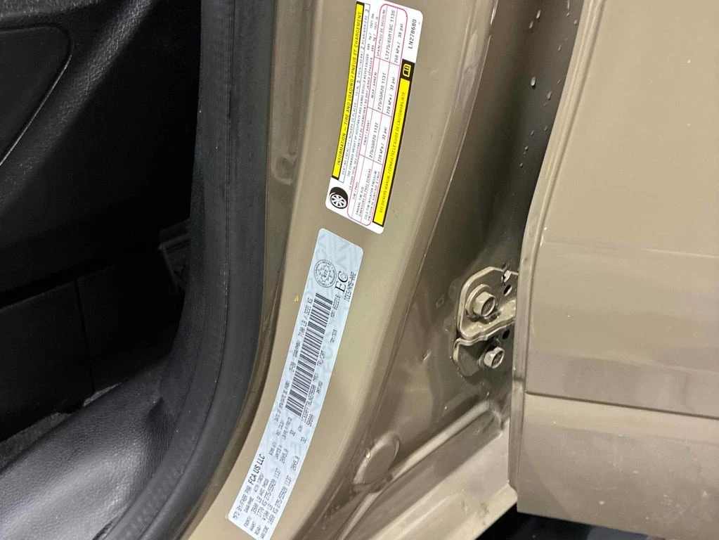 Dodge RAM 1500 * Big Horn * CARFAX * ПОДГРЕВ* ДВА КЛЮЧА*  - изображение 10