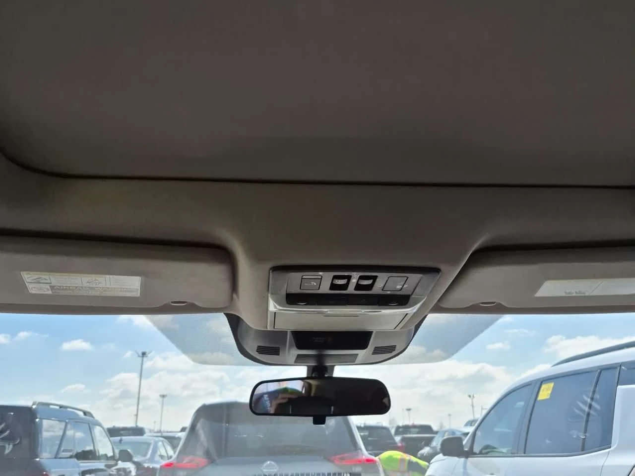 Nissan Rogue * SV * CARFAX * ���� �� �� | Mobile.bg � ����������� 12