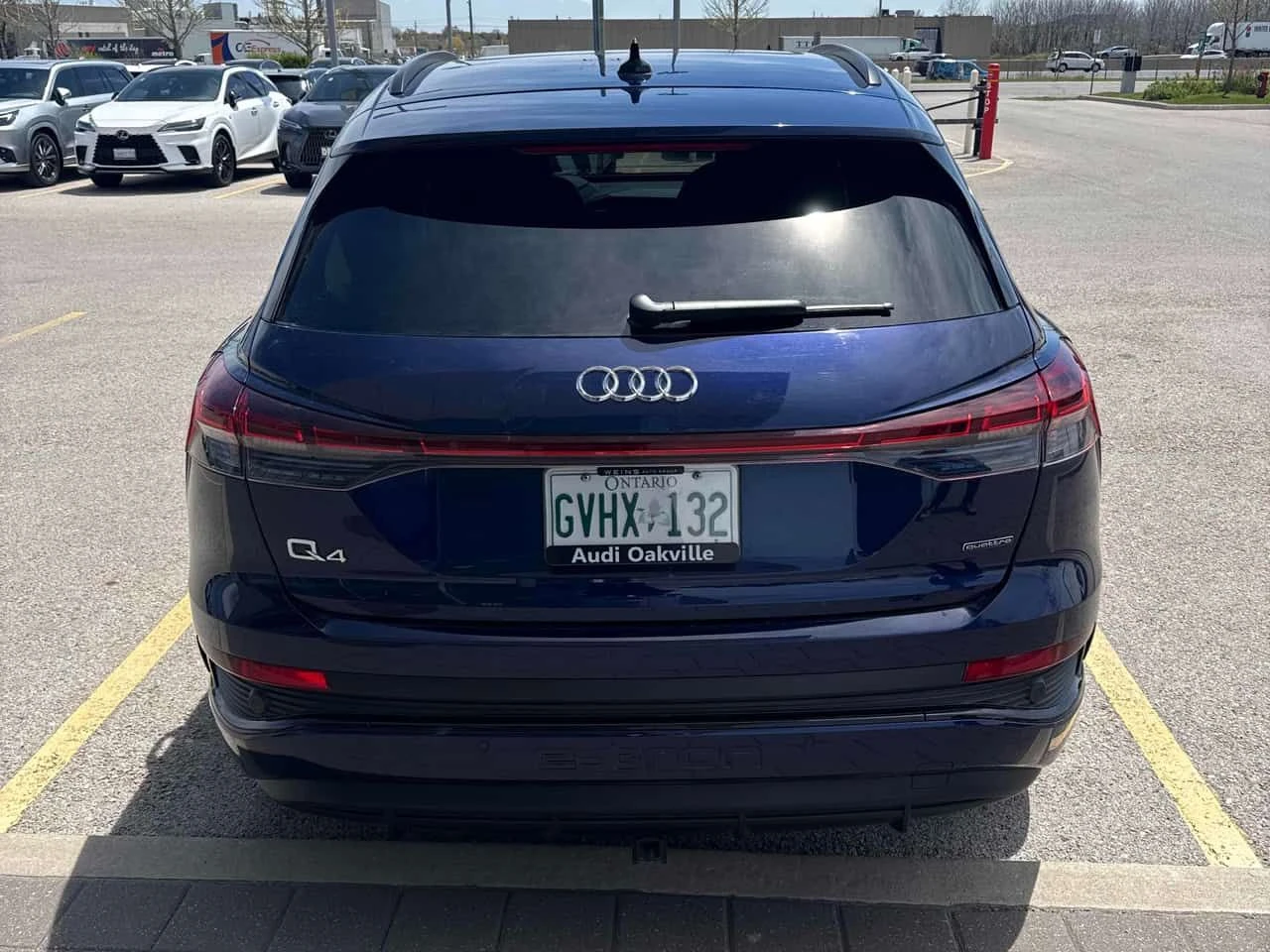 Audi Q4 E-TRON 50| 360| MATRIX| ШИБИДАХ| CARFX| АВТОКРЕДИТ, снимка 4 - Автомобили и джипове - 54566930
