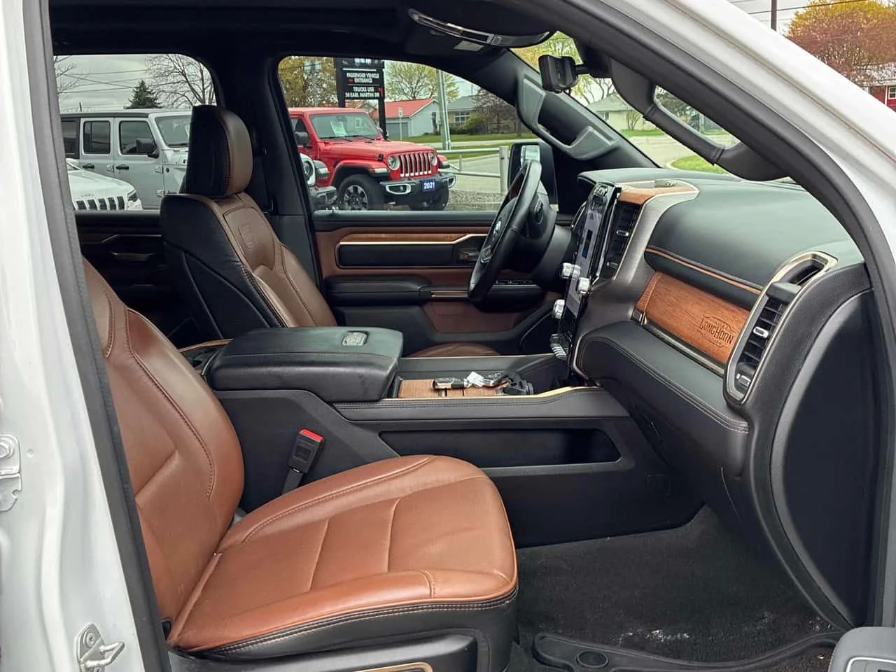 Dodge RAM 1500 Limited Longhorn /HUD/RAMBOX/360/Harman Kardon, снимка 12 - Автомобили и джипове - 54604604