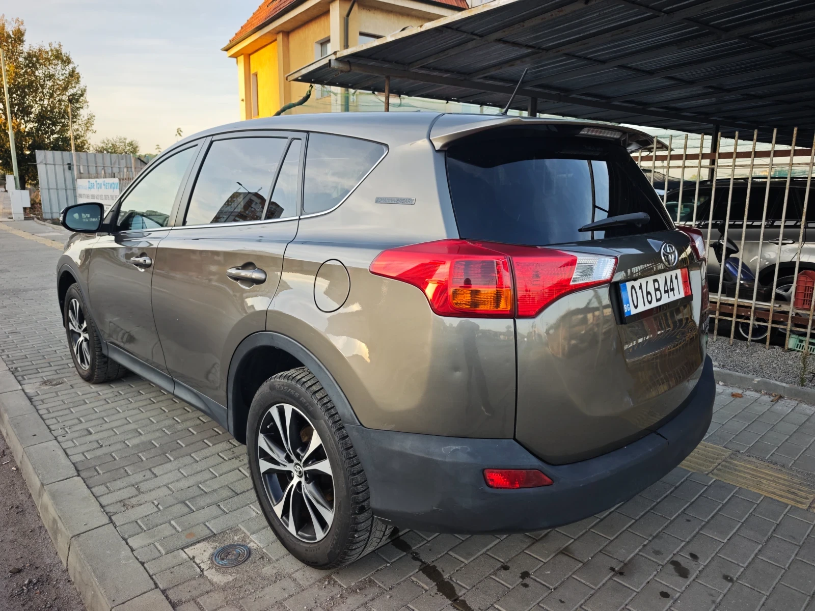Toyota Rav4 2.0d4d 4x4 KEYLESS KAMERA 6speed euro 5B | Mobile.bg � ����������� 6